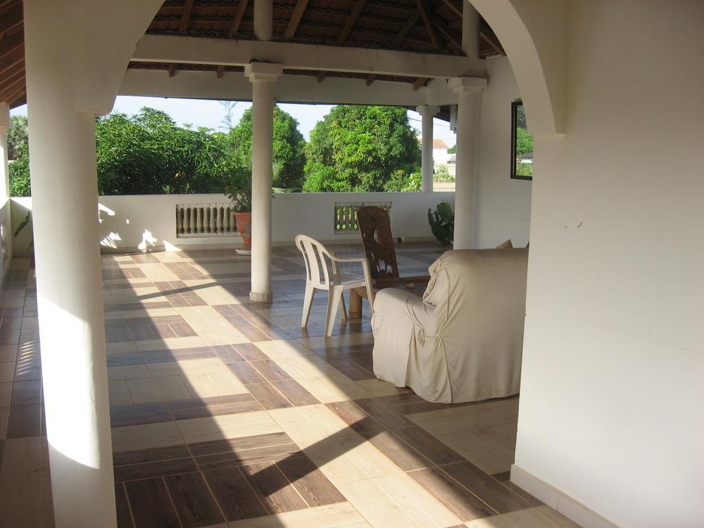 Babao Hotel M'Bour Bilik gambar